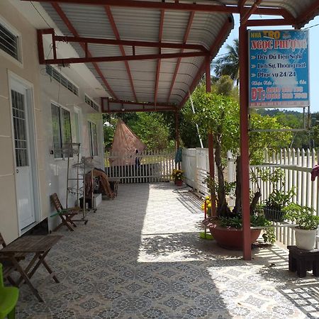 Nhà Nghỉ NgọC PhuọNg Hon Son Lai Son Quarto foto