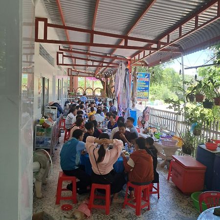 Nhà Nghỉ NgọC PhuọNg Hon Son Lai Son Exterior foto