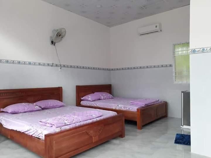 Nhà Nghỉ NgọC PhuọNg Hon Son Lai Son Quarto foto