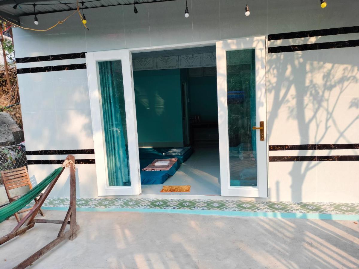 Nhà Nghỉ NgọC PhuọNg Hon Son Lai Son Exterior foto