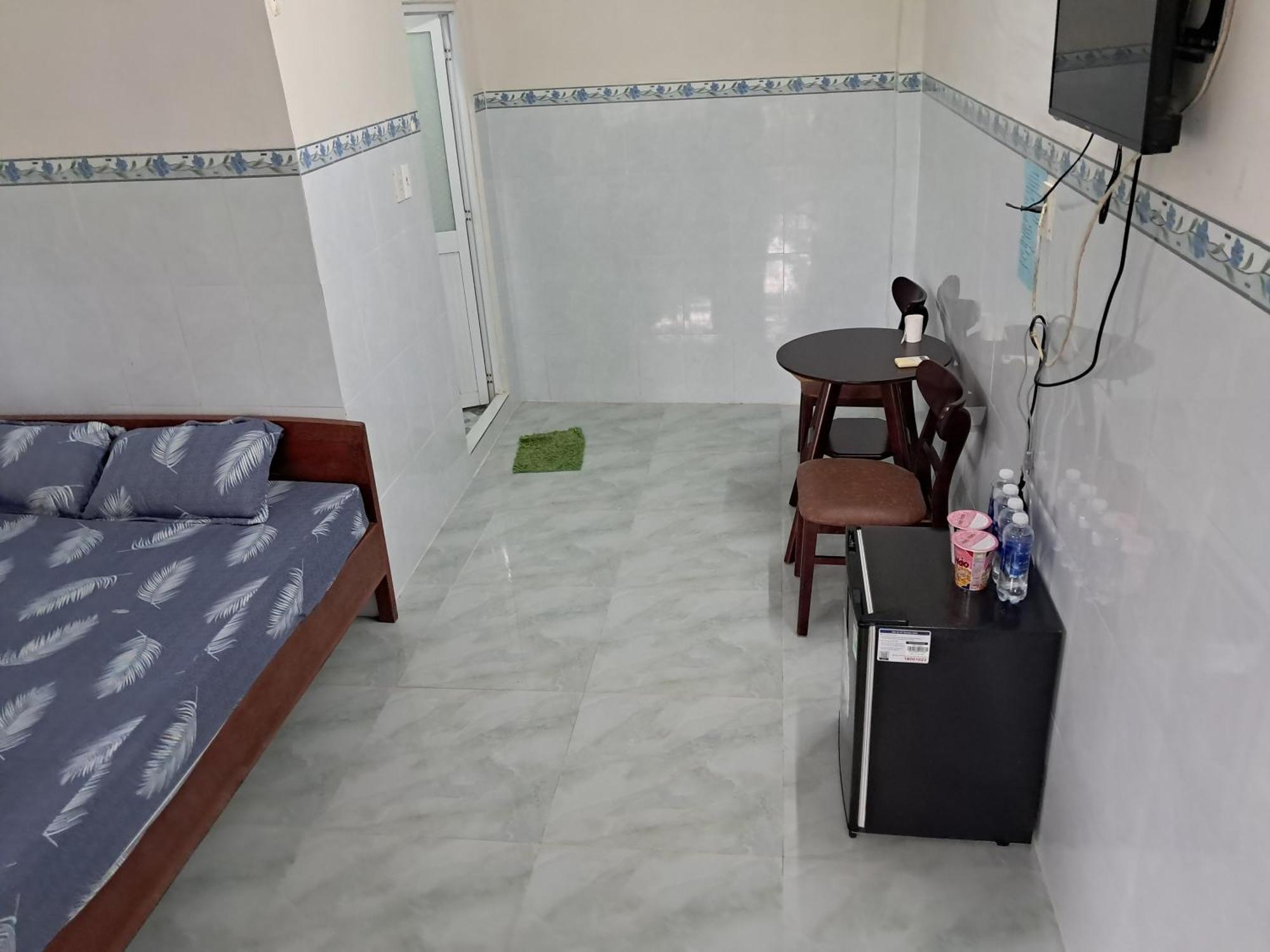 Nhà Nghỉ NgọC PhuọNg Hon Son Lai Son Exterior foto
